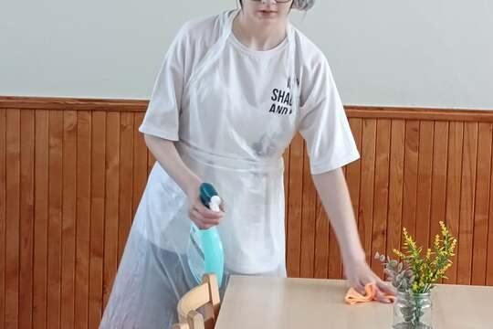 Brigádníci v kuchyni  1