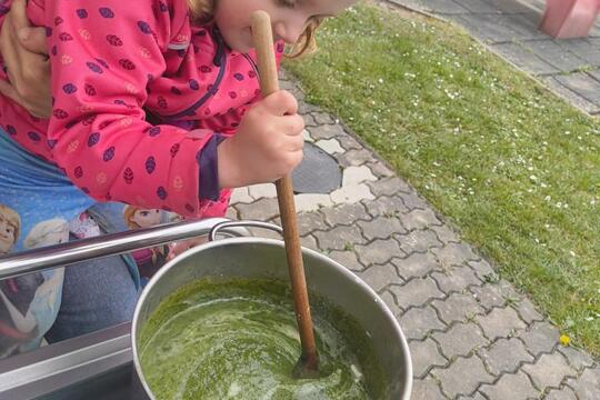 Cesta za tajemstvím babiččiny kuchyně: JARO a SÍLA probouzející se přírody 1