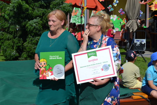 První mateřská škola v královéhradeckém kraji získala stříbrný certifikát 1