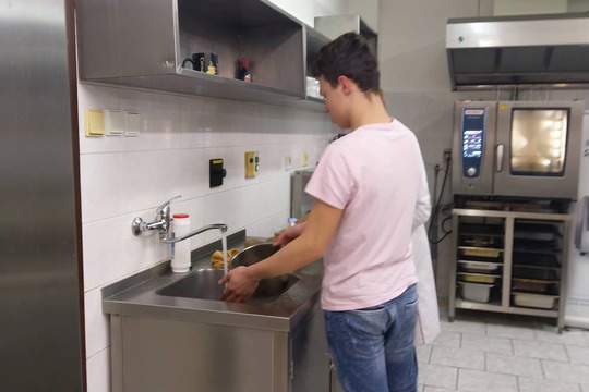 Deváťáci vařili 1