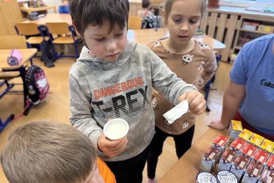 Mléko do škol v praxi – ochutnáváme, objevujeme, tvoříme 1