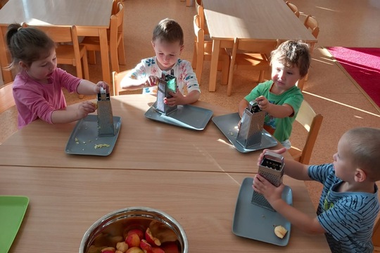 Od jablíčka az ke štrúdlu Od jablíčka az ke štrúdlu 1