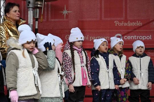 Vánoční vystoupení na Ústecké Vánoce 1
