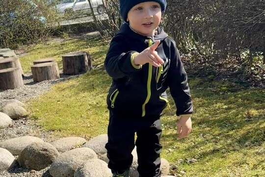 Vycházkujeme a hrajeme si v lesíku 1