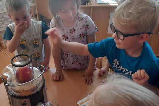 Odšťavňování Jablek 1