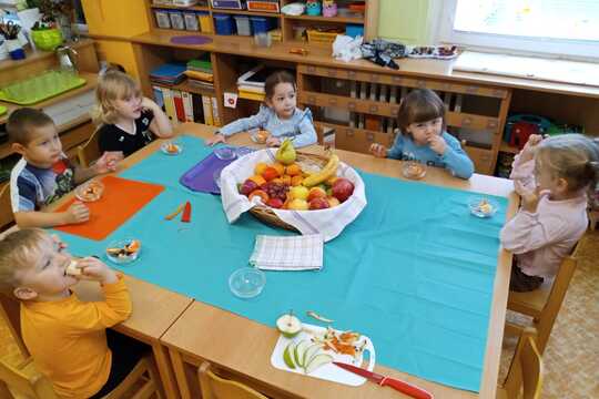 Poznáváme a ochutnáváme ovoce a zeleninu 1