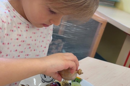 I jednoduché jídlo může učit  1