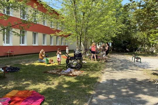 Piknik na školní zahradě 1