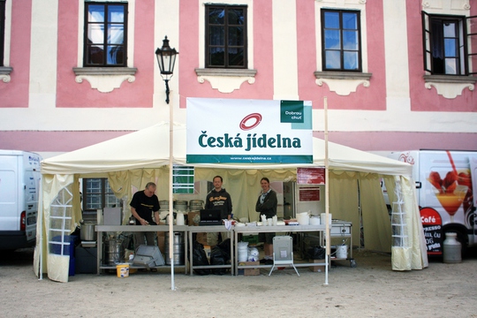 Další zbytečná akce?  1
