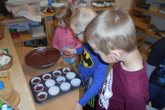 "O veliké řepě" - muffiny z červené řepy a řepové placky na slano 1