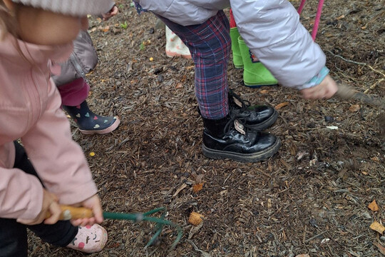MŠ Dukelských hrdinů - Na jeden den zahradníkem 1