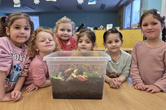 Noví šnečí kamarádi  1