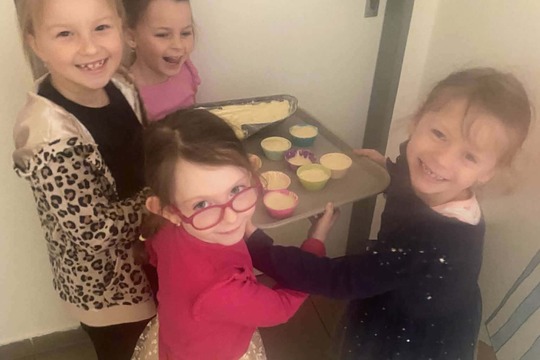 Velikonoční beránek z dětských ručiček 1