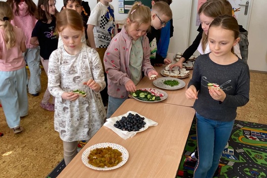 Zdravý talíř ve 2. třídě Zdravý talíř ve 2. třídě 1