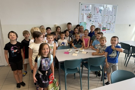 Pomazánková slavnost plná chutí a šikovných rukou Pomazánková slavnost plná chutí a šikovných rukou 1
