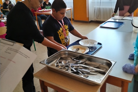 Audit zbytků jídla ve školní jídelně 1
