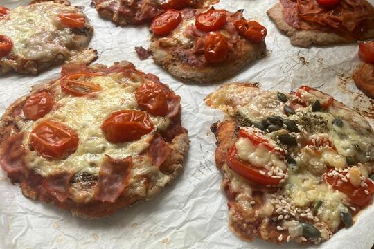 Pečeme pizzu ze žitné mouky 1