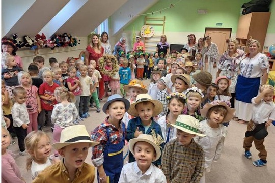 Podzimní slavnost "Dožínky" Podzimní slavnost "Dožínky" 1