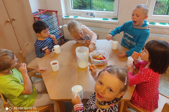 Děti si samy připravují zdravé svačinky 1