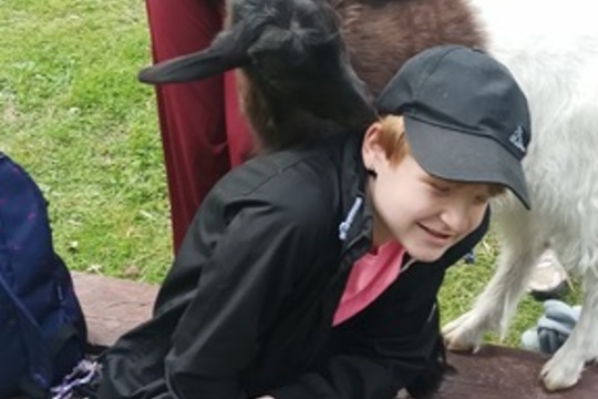 Čtvrťáci poznávali život na farmě i principy ekologického zemědělství Čtvrťáci poznávali život na farmě i principy ekologického zemědělství 1