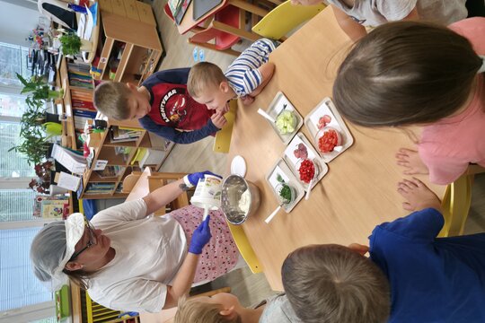 Společná příprava zdravé svačiny Společná příprava zdravé svačiny 1