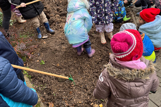MŠ Dukelských hrdinů - Na jeden den zahradníkem 1