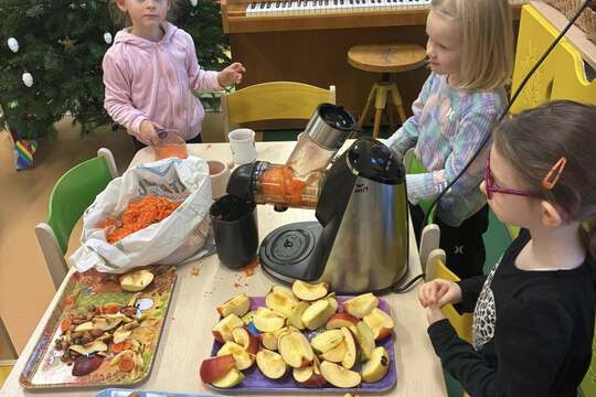 Spolupráce s rodiči – mrkvový den ve třídě Spolupráce s rodiči – mrkvový den ve třídě 1