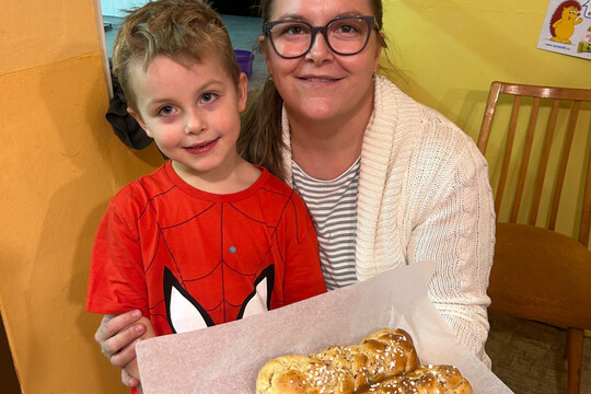 Vánoční pečení vánoček s rodiči Vánoční pečení vánoček s rodiči 1