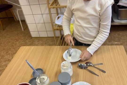 Výroba bílého jogurtu - Sovičky 1