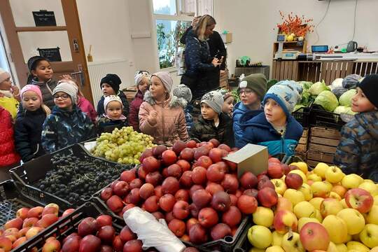 Návštěva farmářských obchodů v Lounech 1