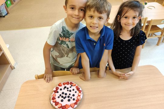 Chefs in Training - Berry Mousse Tort 1