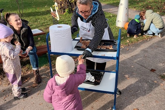 Den školní jídelny aneb Dýňohrátky ve Věkoších 2 1