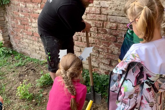 Společně jsme zasadili něco pro budoucnost! Společně jsme zasadili něco pro budoucnost! 1
