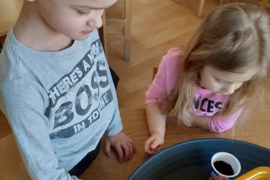 O veliké řepě a malé ředkvičce  1