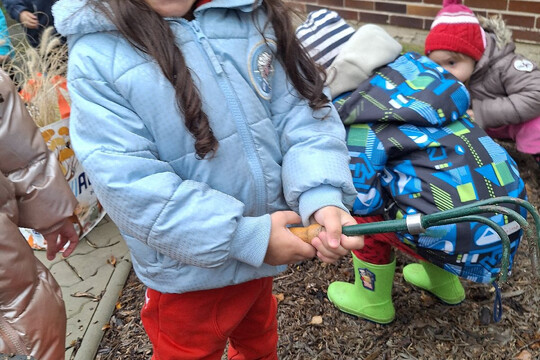 MŠ Dukelských hrdinů - Na jeden den zahradníkem 1