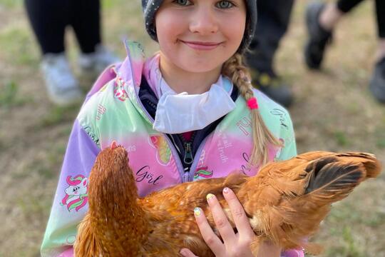 Propojení věkových skupin na farmě u Sedlářů 1