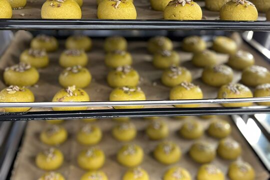 Když zdraví chutná: salát s pečenou rybou a domácí luštěninovou houstičkou Když zdraví chutná: salát s pečenou rybou a domácí luštěninovou houstičkou 1