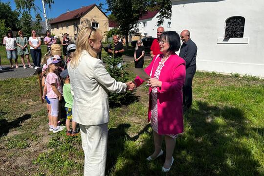 MŠ Sluníčko Soběchleby - Slavnostní setkání - převzetí stromku 1