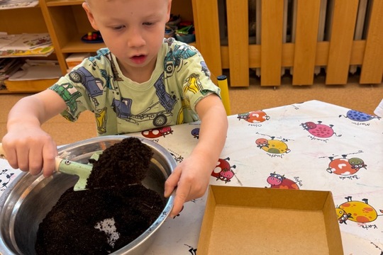 Zahradničení v třídě broučci 1