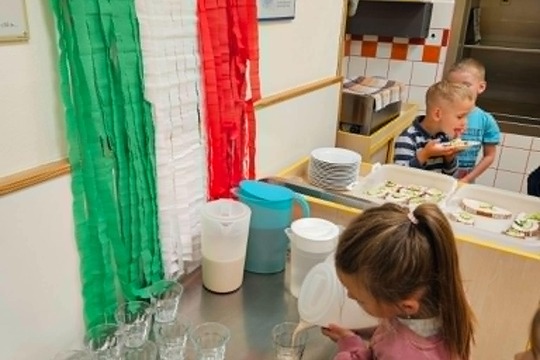 Italský den ve školce – Čtvrtek 11. 6. Italský den ve školce – Čtvrtek 11. 6. 1
