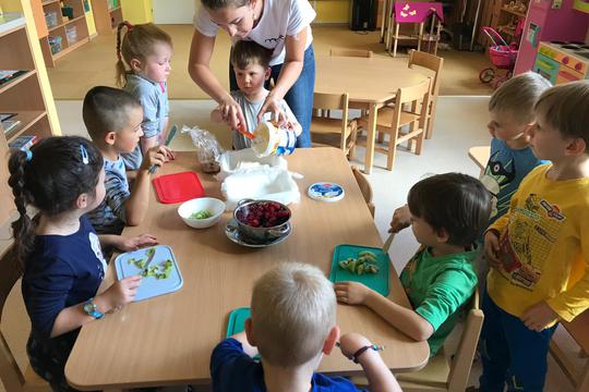 Chefs in Training- Yogurt Bark 1