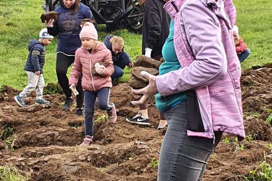 Založení školního pole - projekt 72 hodin 1