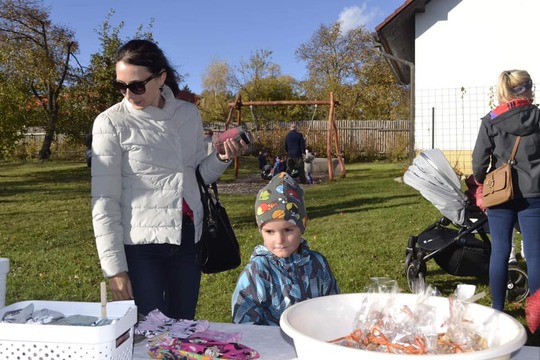 1. Školkový farmářský trh 1