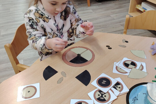 Kytičky z MŠ Kollárova - Masopustní koláčky 1