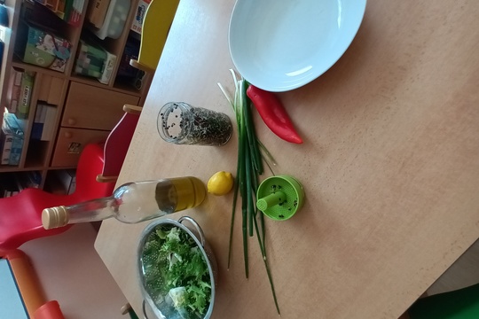 Salát z černé čočky na zahradní slavnost 1