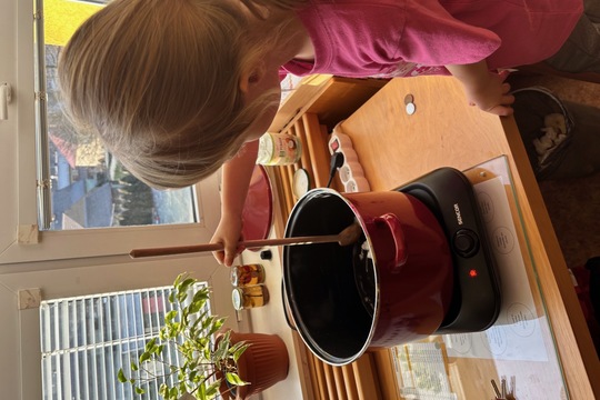 Závěsná krmítka - Sluníčka 1