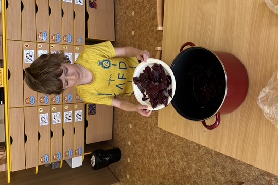 Jak jsme barvili vajíčka - Sluníčka 1