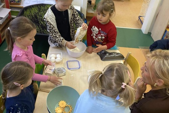 Velikonoční beránek z dětských ručiček 1