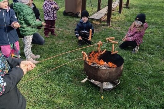 JARO na školní ZAHRÁDCE  1