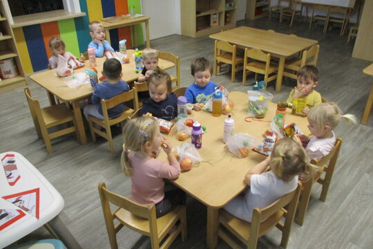 Mikuláš ve školce 1